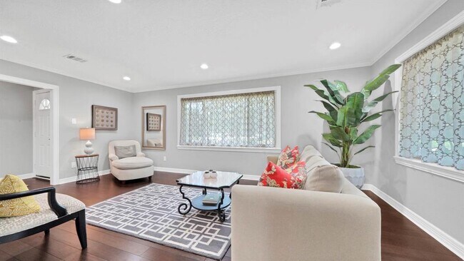 Foto del edificio - 8502 Westview Dr