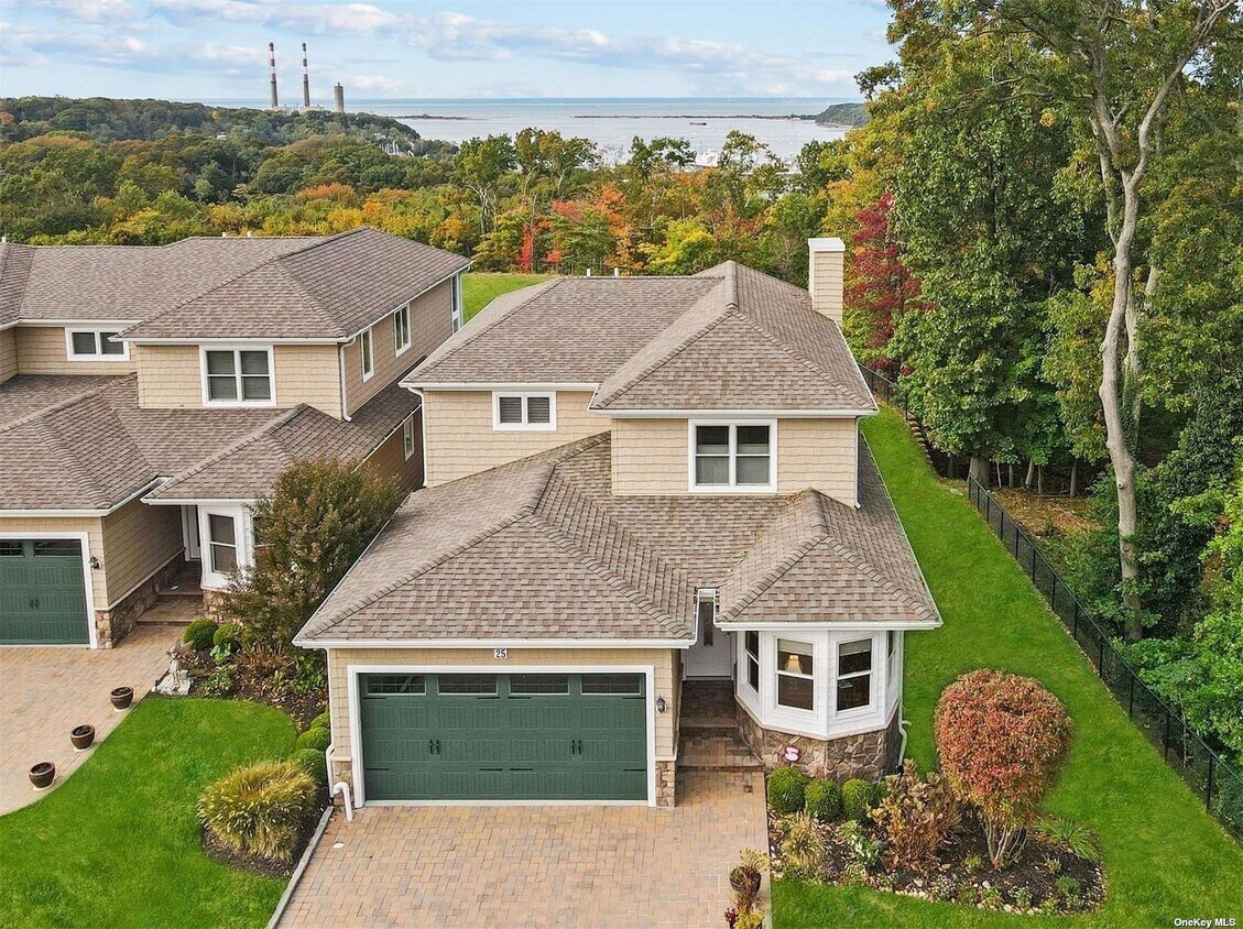 25 Theresa Ln, Port Jefferson, NY 11777 Townhome Rentals in Port