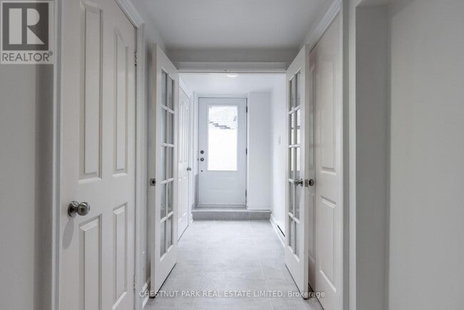 Building Photo - 34A Foxbar Rd