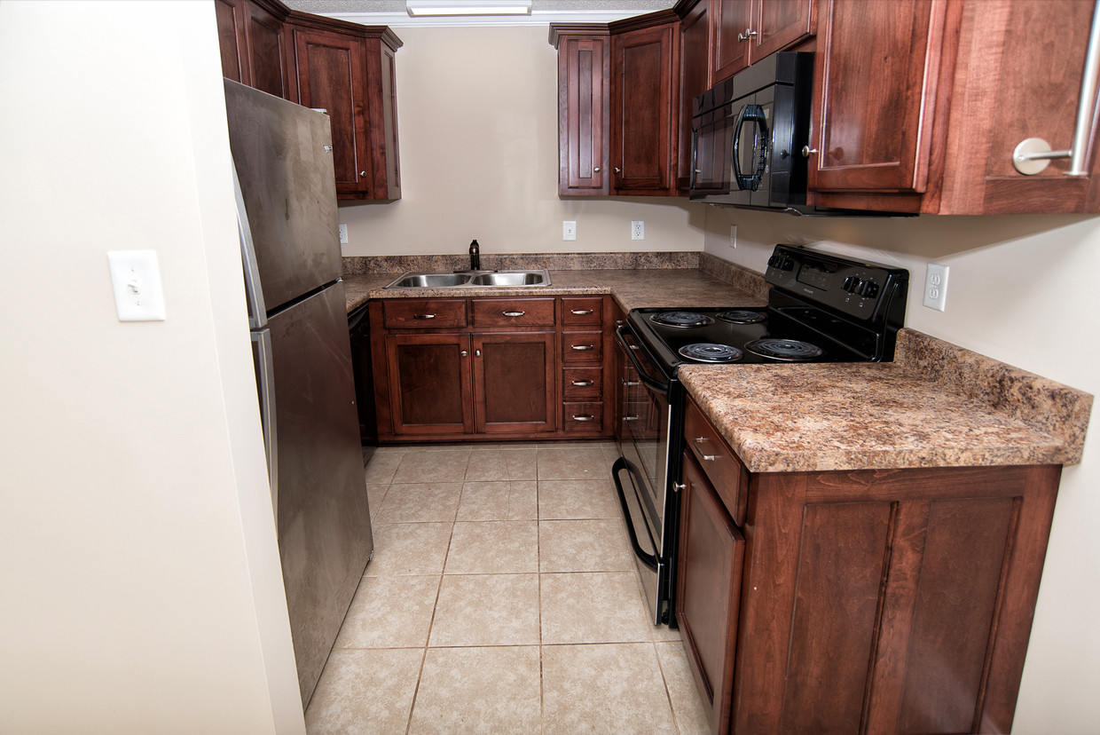 Open House March 2 from 10-2 - Priceville Townhomes