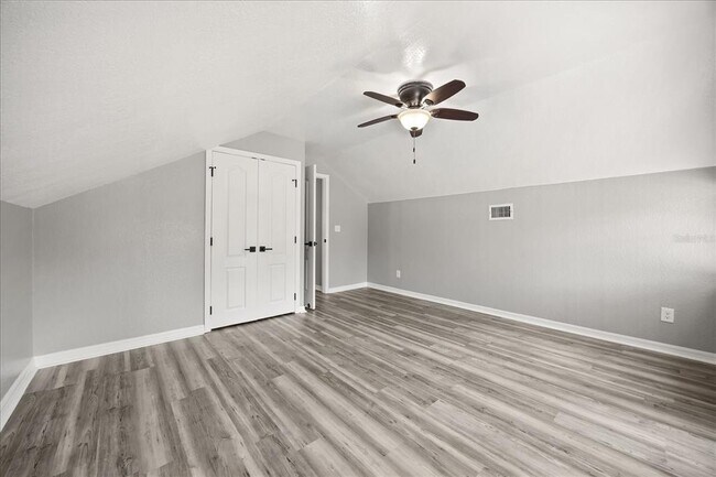 Foto del edificio - 748 Altaloma Ave