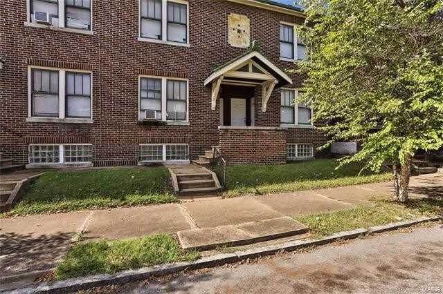 Primary Photo - 3508 Itaska St