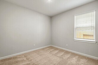 Building Photo - 15675 Honey Cv Dr
