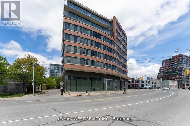 Building Photo - 90-390 Trinity St