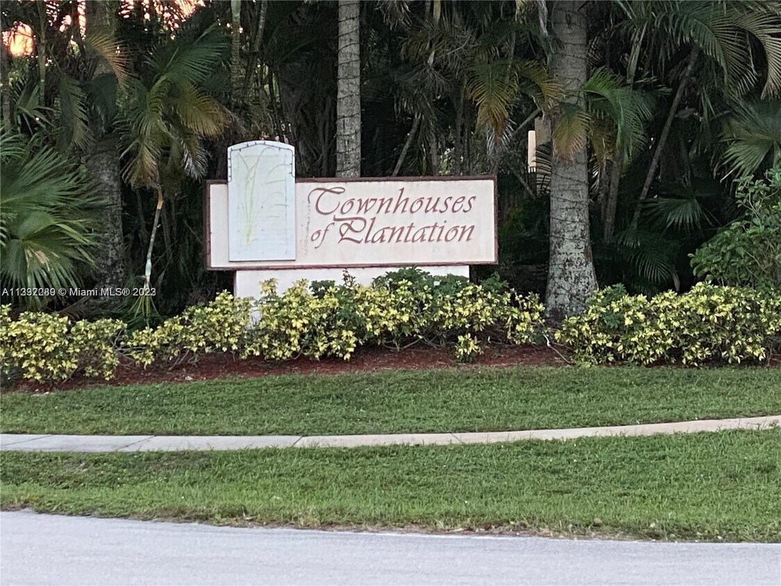 4753 NW 9th Dr Unit 4753, Plantation, FL 33317 Condo for Rent in