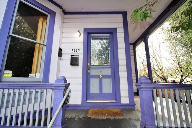 Foto del edificio - 4 Bed/2 Bath SE Hawthorne Historic Victorian