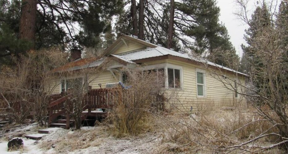 Foto principal - 228 E Schonchin St