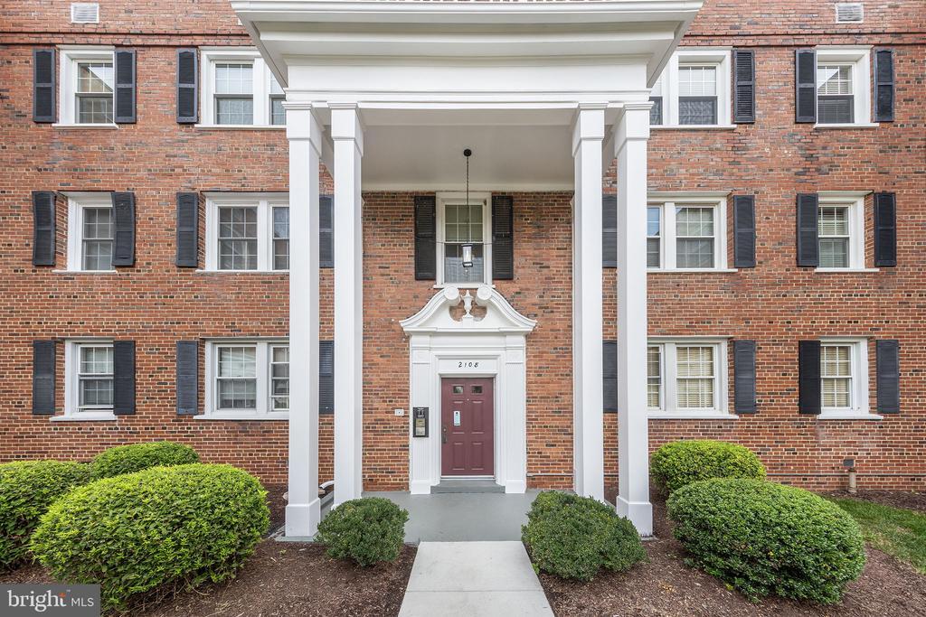 Foto principal - 2108 38th St SE