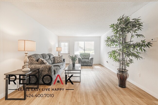 Foto del edificio - 6601 Victoria Ave