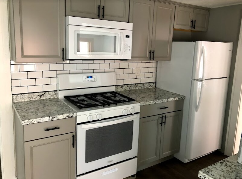 136 Parkview Ave, Buffalo, NY 14210 Townhouse for Rent in Buffalo, NY