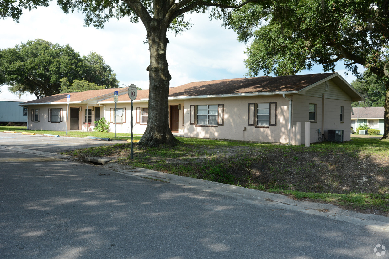 Building Photo - Cypress Villas