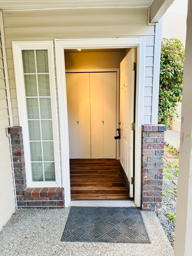 Entrance - 5603 136th St SE