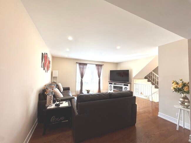 Foto del edificio - 2210 Clifton Pl