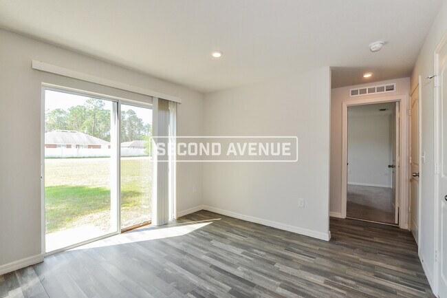 Foto del edificio - 41 Raemoor Dr