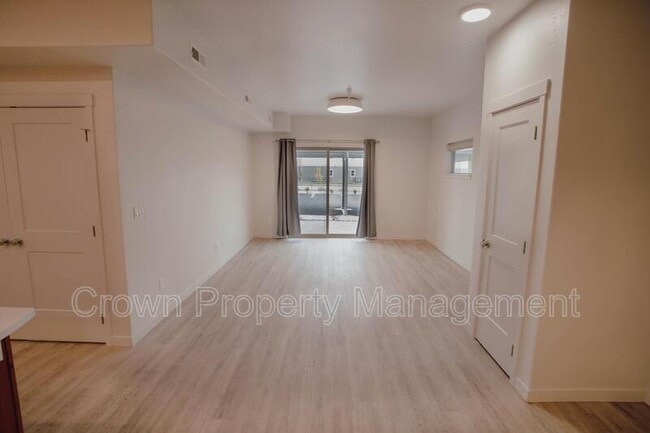Foto del edificio - 202 Sawyer Ln
