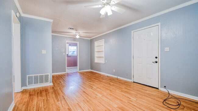 Foto del edificio - 4756 SE 26th St