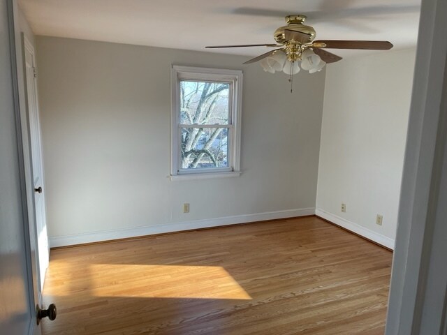 Bedroom 2 - 376 Quaker Ln S