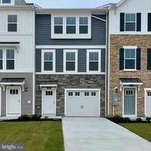 Building Photo - 29417 Oxford Dr