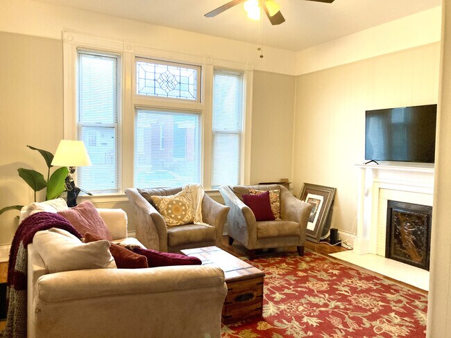 Foto del edificio - 222 E 18th St