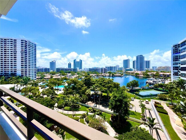 Building Photo - 500 Three Islands Boulevard