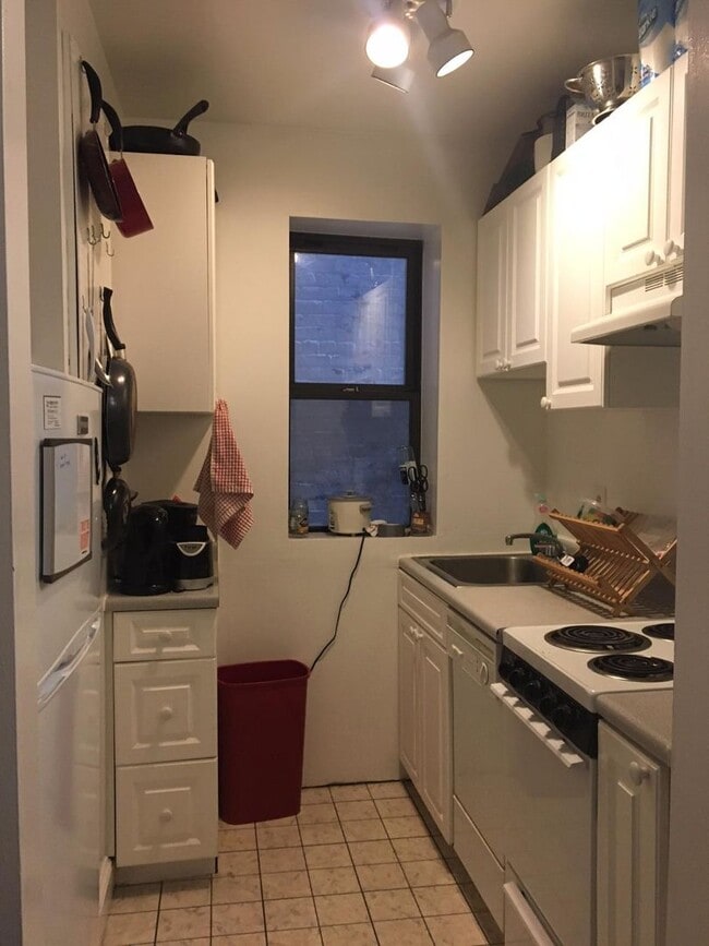 Building Photo - 836 Beacon St