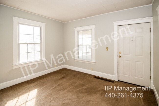 Foto del edificio - 9903 Sladden Ave