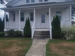 Building Photo - 40 Batcheller Ave