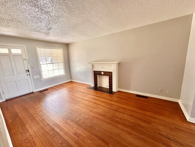 Foto del edificio - 2441 NW 32nd St