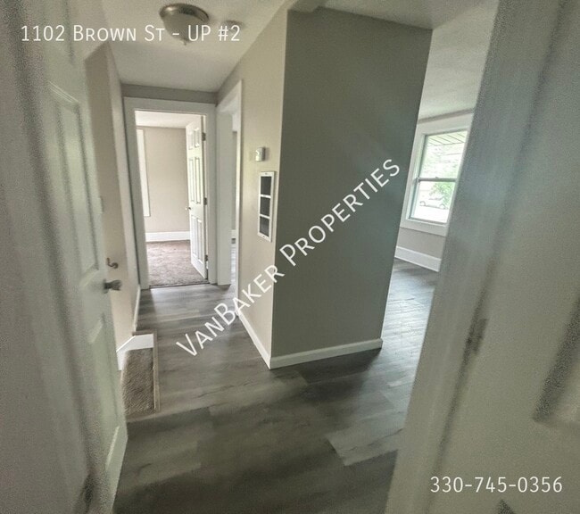 Building Photo - 1102 Brown St
