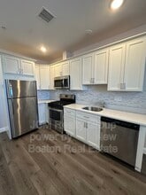 Building Photo - 191 N Common St