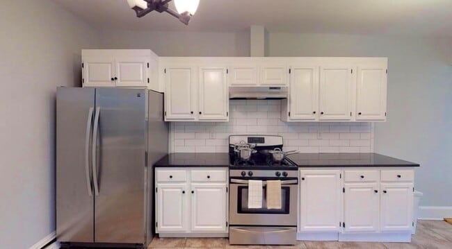 Photo - 110 Greenbrier St Apartment