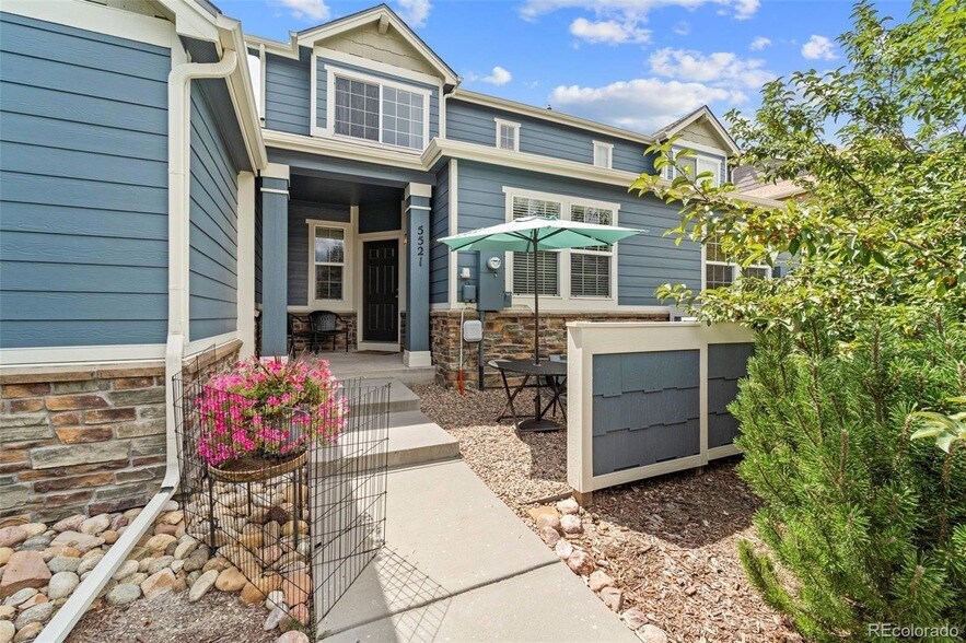 Foto principal - 5521 Cross Creek Dr