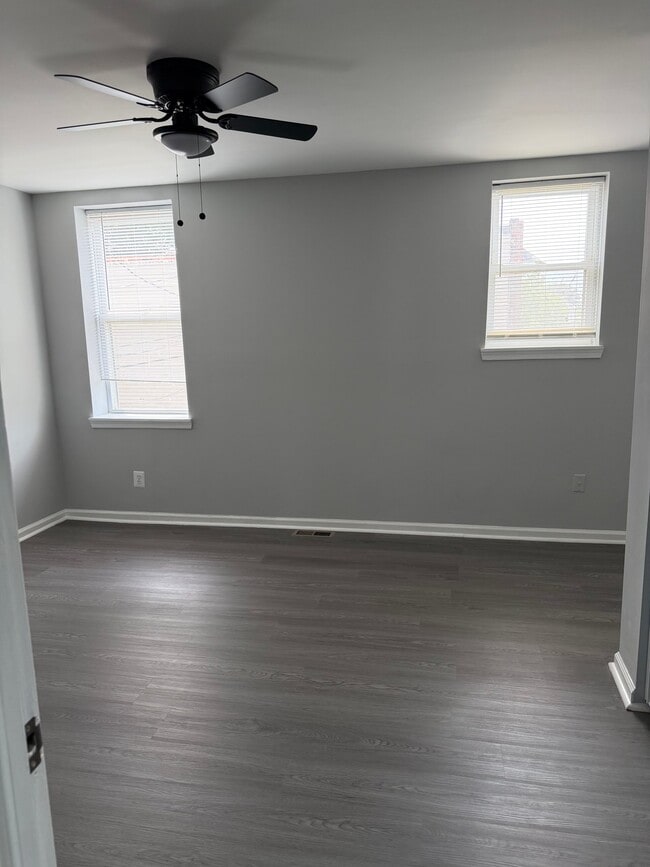 Building Photo - 803 Cator Ave