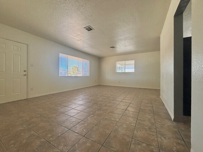 Foto del edificio - 5220 Apple Valley Ln