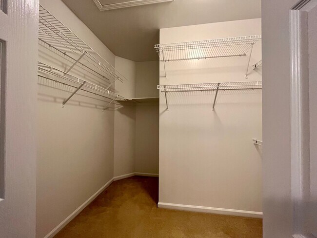 Building Photo - 4430 Lady Banks Ln