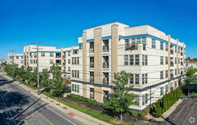 Building Photo - The Deco