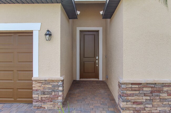 Foto del edificio - 14848 Portico Blvd