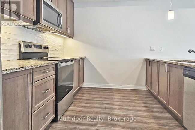 Building Photo - 51 Sparrow Ave