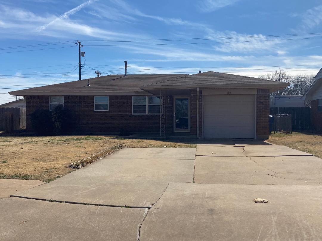 610 Redwood Dr, Noble, OK 73068 House Rental in Noble, OK