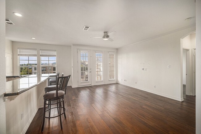 Foto del edificio - Downtown Fort Worth Condo with Office!