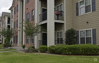 Community - Lafayette Gardens