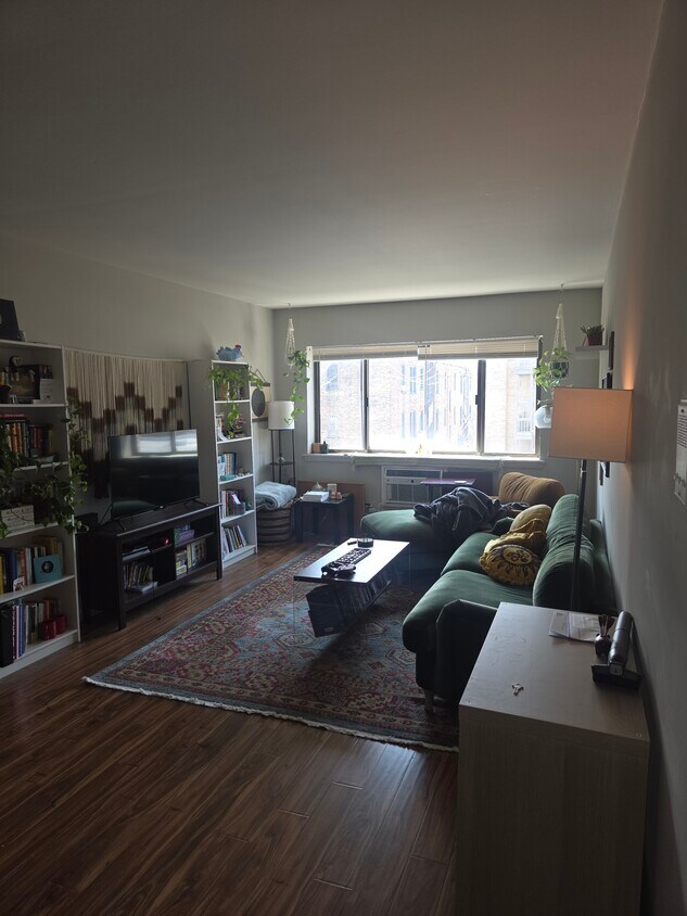 Foto principal - 611 W Patterson Ave