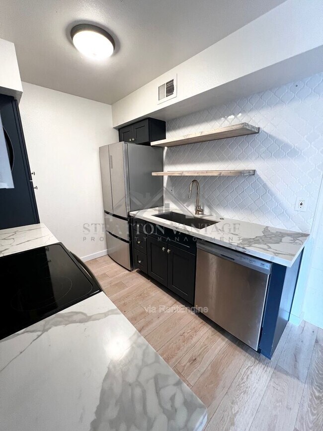 Foto del edificio - 2625 E Indian School Rd