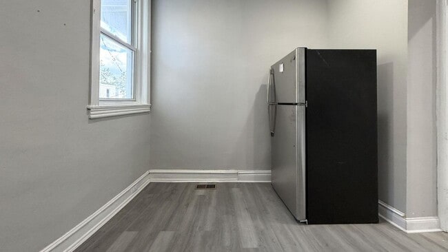 Foto del edificio - Move-In Ready 3BR Philly Rowhome with Modern Finishes
