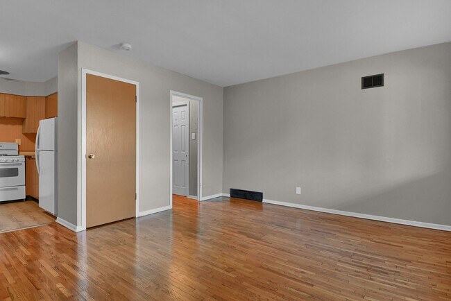 Foto del edificio - 4419A Donovan Ave.