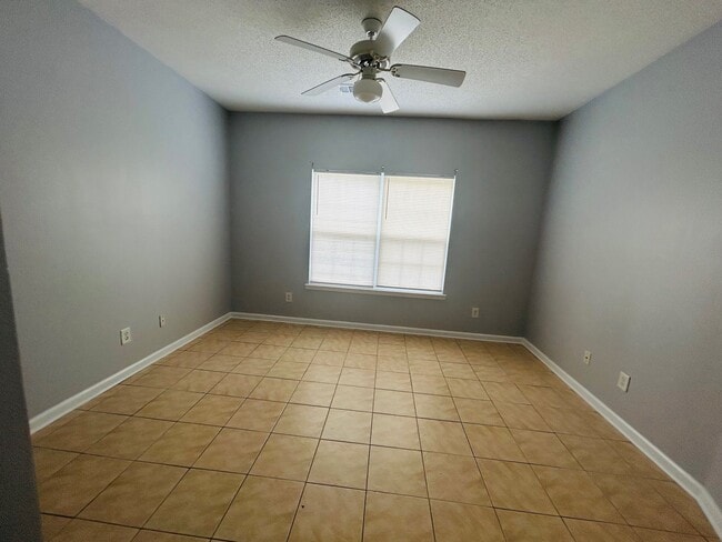 Building Photo - 602 Beach Walk Pl