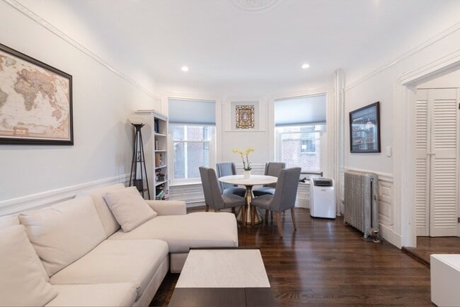 Building Photo - 293-295-295 Commonwealth Ave