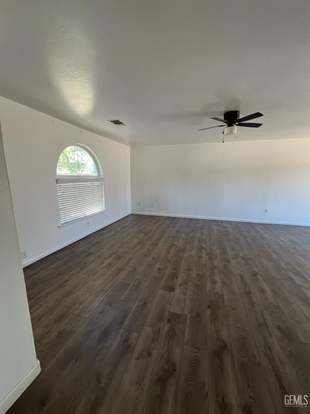 Foto del edificio - 476 Emily Way