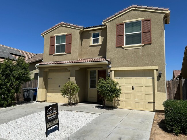 Building Photo - New to the Rental Market 4 Bedroom 3 Bathr...