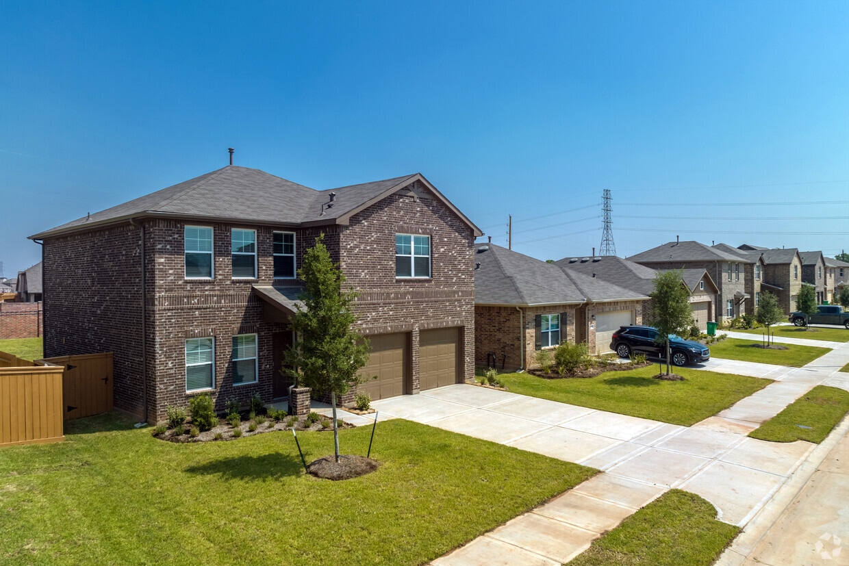 Primary Photo - Villas at Sunterra